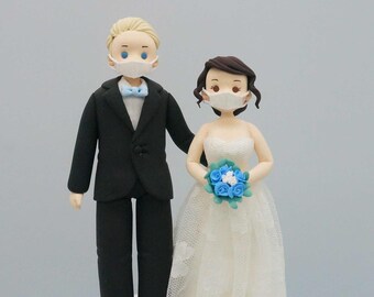 Elopement cake topper, Quarantine wedding cake topper, Removable mask bride & groom cake topper, wedding 2020 figurine