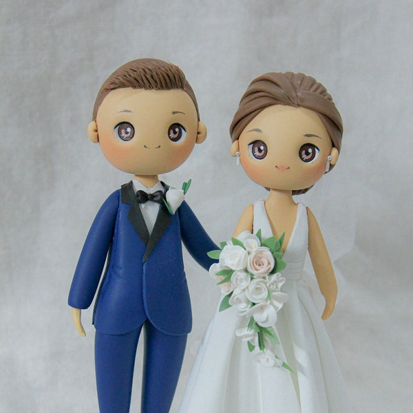 Classic wedding cake topper, Elegant Bride & Groom Wedding Cake Topper, White wedding theme, Custom wedding cake decoration