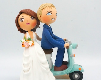 Custom wedding cake topper, Vespa wedding cake topper, Scooter wedding, bride & groom wedding figurine, Blue wedding theme, Mr Mrs figurine