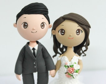 Traditional wedding Bride & groom wedding cake topper, Mini wedding cake topper, small wedding cake topper