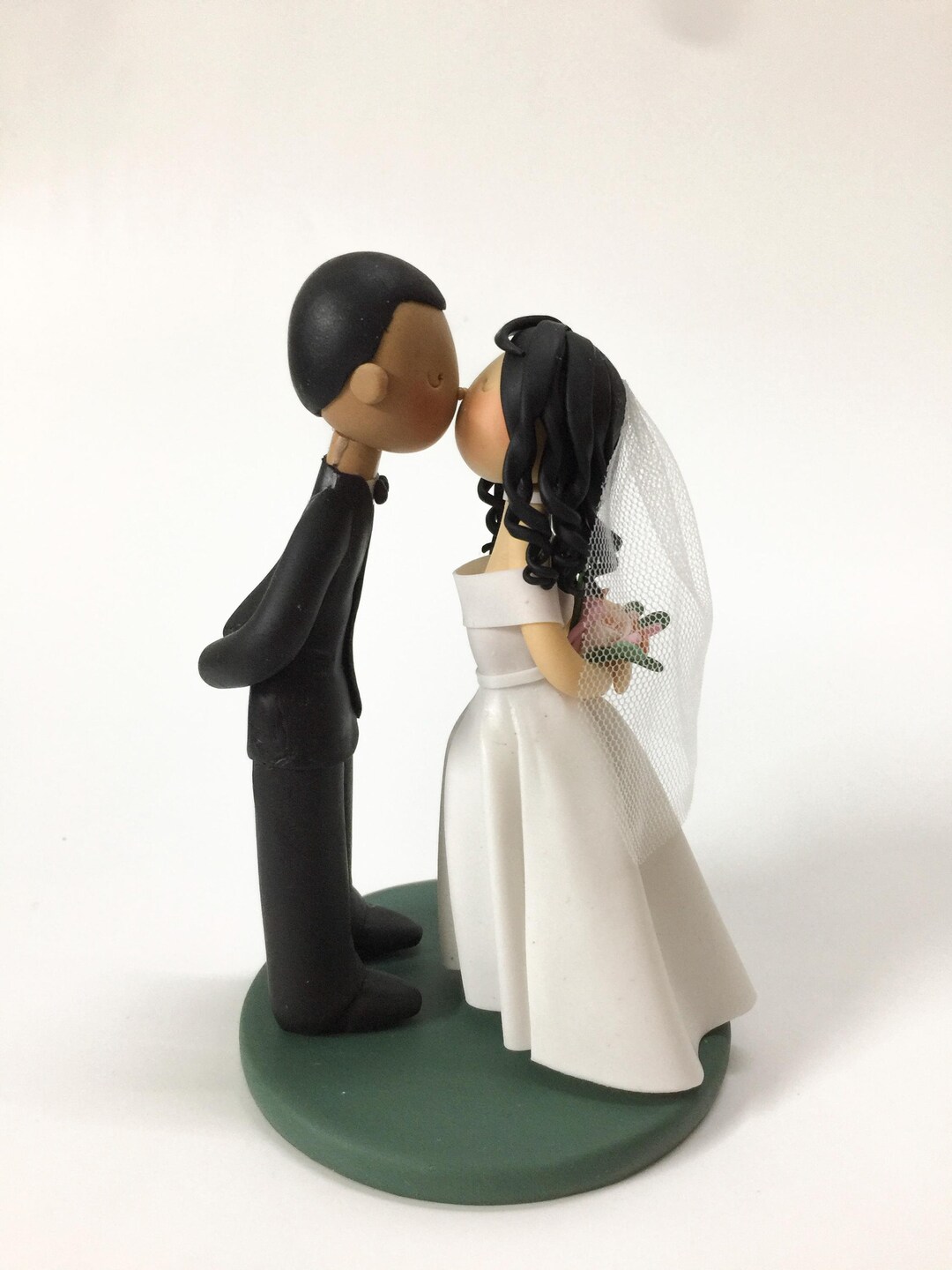 Kissing Wedding Cake Topper, Asian Bride & Groom Wedding Cake Topper ...