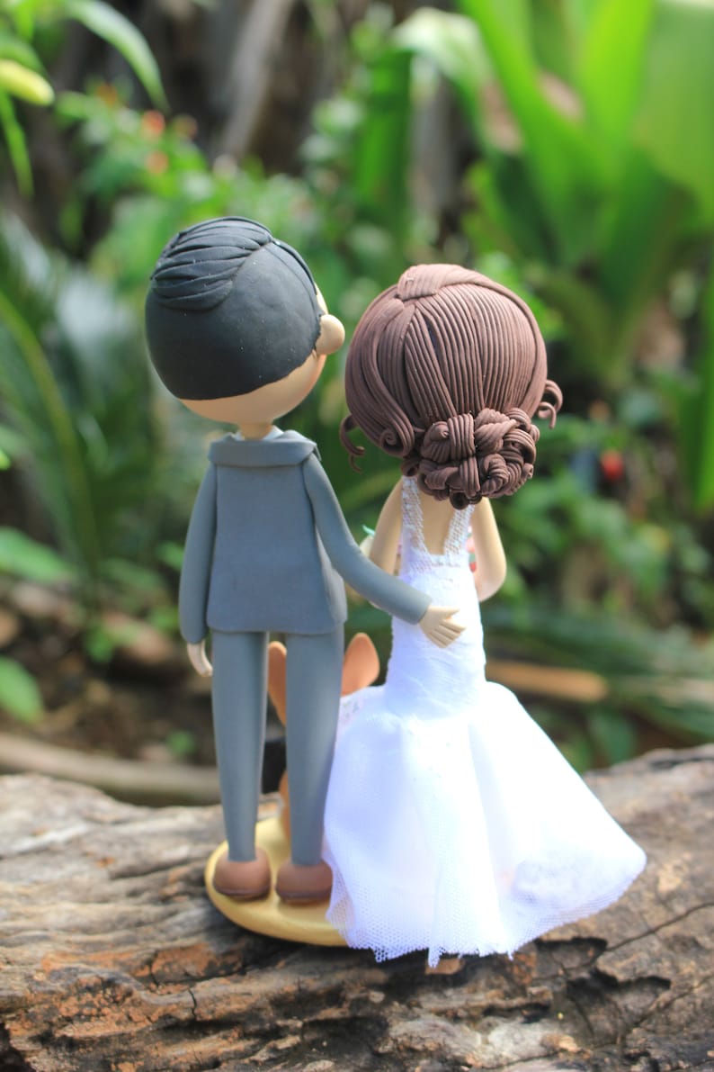 I do wedding cake topper/ Wedding cake topper with dog, bride and groom with pet cake topper image 6