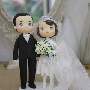 Vintage wedding cake topper, 20s wedding topper, bride & groom figurine, custom wedding keepsake, wedding clay figurine image 5