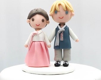 Mini Korean wedding cake topper, Hanbok wedding cake topper, Traditional wedding costume wedding cake decoration, Custom Elopement topper