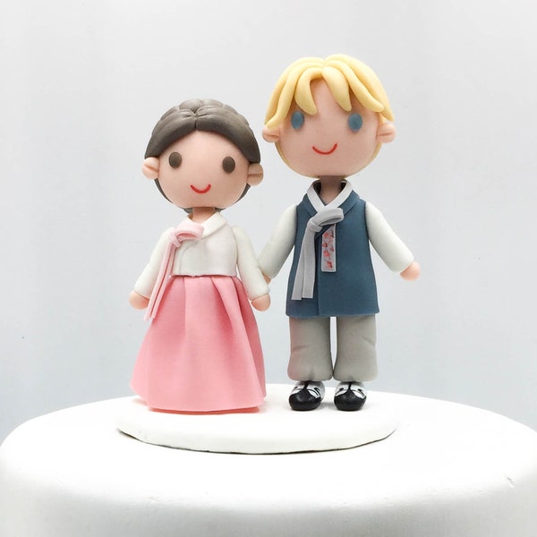 Mini Korean wedding cake topper, Hanbok wedding cake topper, Traditional wedding costume wedding cake decoration, Custom Elopement topper