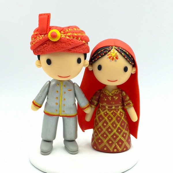 Mini Bride & Groom Traditional Indian Wedding Cake Topper, Saree wedding cake topper, Hindu wedding cake topper, lehenga wedding cake topper