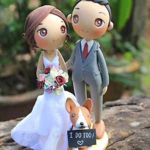 I do wedding cake topper/ Wedding cake topper with dog, bride and groom with pet cake topper image 1