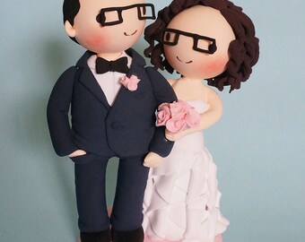 Cute chubby couple wedding cake topper, look at each other clay miniature, Nerd couple clay figurine