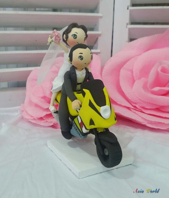 Gsx R 1000 Suzuki Jaune Moto Gateau De Mariage Poupee Etsy Gsx R 1000 Suzuki Jaune Moto Gateau De Mariage Poupee Etsy