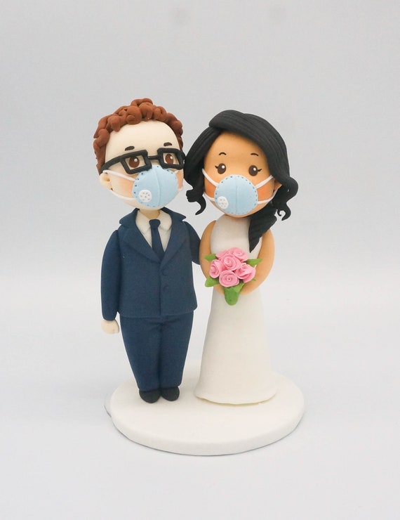 Divertente decorazione per torta nuziale, decorazione per torta  personalizzata per sposa e sposo in quarantena, decorazione per torta  maschera Mr e Mrs, decorazione per torta in quarantena per matrimonio -   Italia