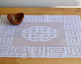 Celtic Block Center Piece Filet Crochet Pattern