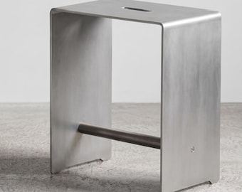 Moderner multifunktionaler Metallhocker & Beistelltisch - Industrial / Minimalismus