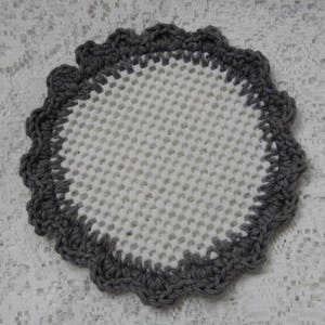 Gray Lid Jar Bottle Opener Crocheted Scalloped Edging Jar Grabber