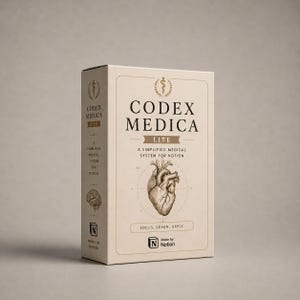 Könnte beinhalten: Eine rechteckige, cremefarbene Schachtel mit der Aufschrift Codex Medica Lite, A Simplified Medical System for Notion. Die Vorderseite zeigt eine detaillierte anatomische Herzillustration, einen Äskulapstab und den Text Focus. Learn. Apply. Die Seite zeigt ein Gehirnsymbol.