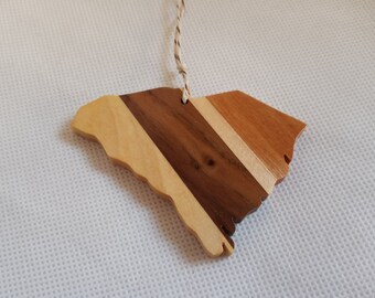 Ssouth Carolina shaped laminated hardwood ornament or magnet