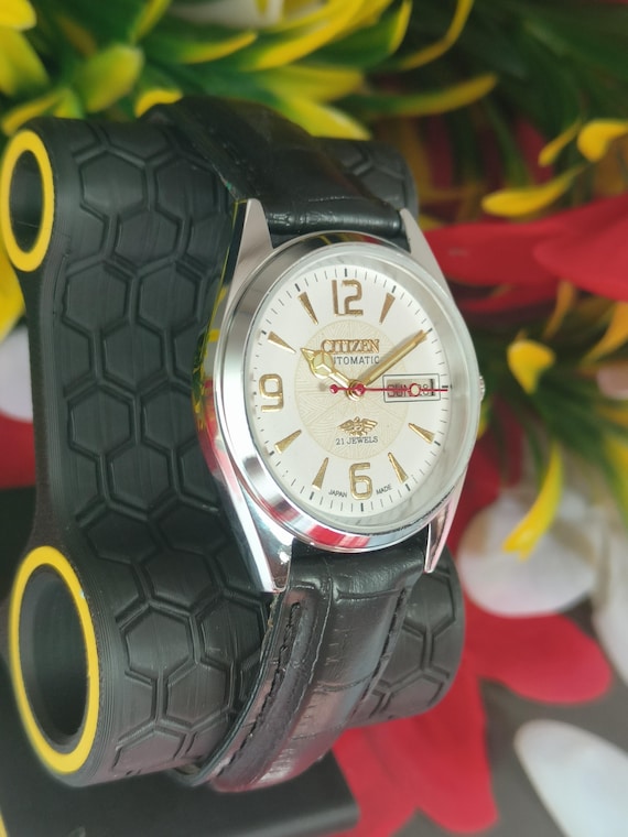 Automatic Vintage Citizen 21 Jewels Day-Date Men's Wrist Watch View 4