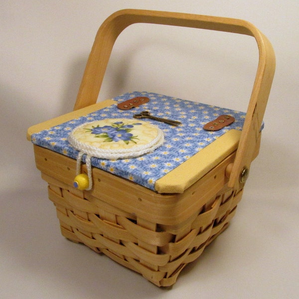 Wicker Sewing Basket With Daisy Floral Fabric and Sewing Notions