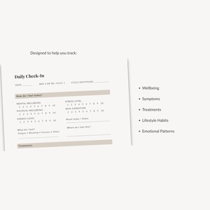 Op de afbeelding: Een wit dagelijks check-in formulier met beige accenten, voorzien van velden voor datum, week en cyclusfase. Het bevat numerieke schalen voor mentaal en fysiek welzijn, energie, stress en huidconditie, evenals ruimte voor notities.
