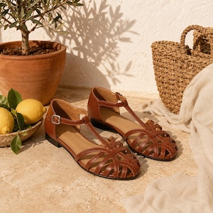Römersandalen für Damen, flache Sandalen mit T-Riemen und Knöchelschnalle, bequeme Riemchensandalen für den Sommer, lässige flache Sandalen mit offener Zehenpartie