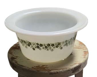 Vintage Pyrex Spring Blossom Butter Dish (no lid)