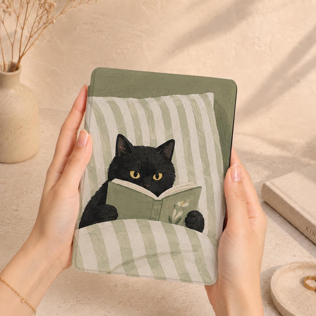 The Black Cat Reading Book Kindle/Kobo Case for Paperwhite 11th 12th 6.8" 7", Colorsoft, Fire HD Case with Strap, Magnetic Detachable Cover