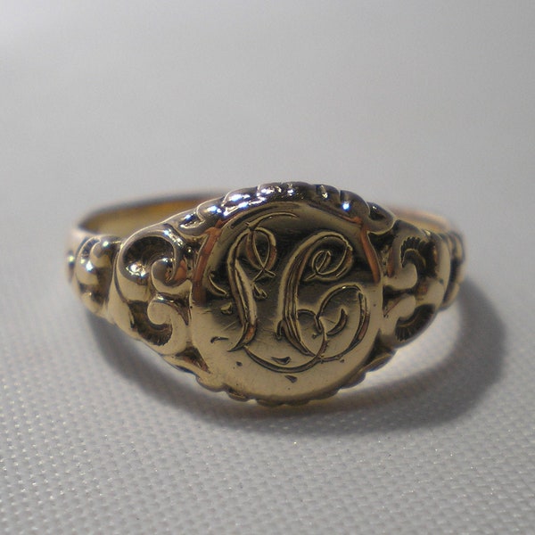 Vintage Estate 10k Ornate Scroll Detail Signet Monogram Initial Ring Size 5.5 for Woman Pinkie Birthday Friend Office Gift Idea