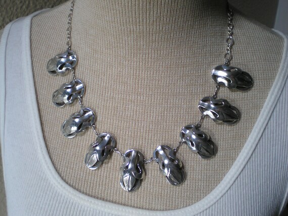 Vintage Sterling Silver Leaf Motif Bold Necklace … - image 9