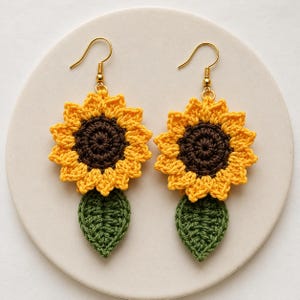 Modèle PDF de boucles d'oreilles tournesol au crochet, bijou fleuri facile à télécharger pour débutants