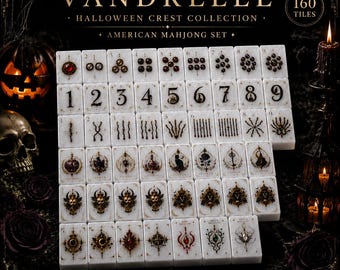 Puede incluir: Un juego de Mahjong americano Vandrelle Halloween Crest Collection con 160 fichas de acrílico blanco. Las fichas muestran ilustraciones oscuras detalladas de números, símbolos, calaveras, gatos y motivos florales, junto con etiquetas de texto descriptivas.