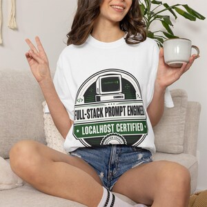 Full-Stack Prompt Engineer Professional T-Shirt | Retro Computer Abzeichen Bild 2