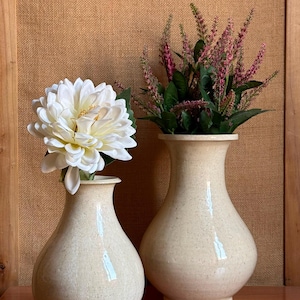 Handmade ceramic vase | Glazed stoneware vase | Handmade pottery vase | Japandi