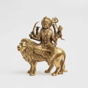 Mässingsstaty Maa Durga på lejon, Durga Mata-idol, hinduisk gudinna Murti, tempeldekor för hemmet, Navratri-gåva, handgjord mässingsskulptur