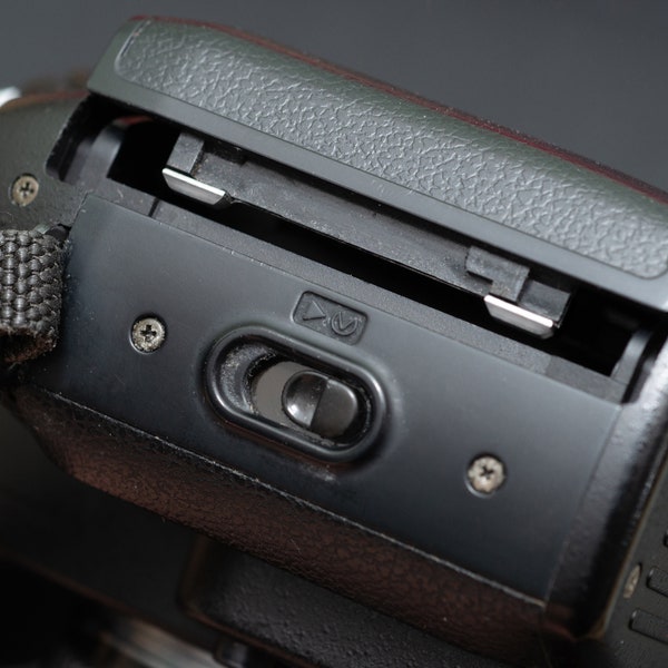 Kit de réparation en métal pour loquet de porte cassé pour film arrière Nikon F80 / N80 / F70 / N70