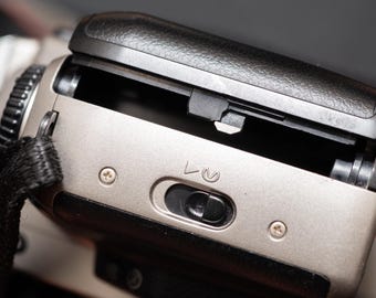 Nikon N65 / F65 Back Film Door Broken Latch Metal Repair Kit