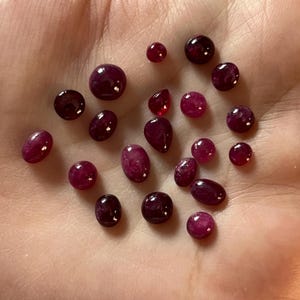 天然ルビーカボション21個セット、様々な形状の滑らかな宝石、ジュエリー製作用