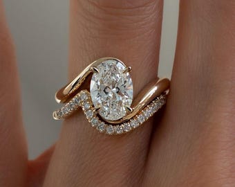 2 Karat ovaler Moissanit-Diamant-Verlobungsring (VS-Reinheit), Solitärring mit geschwungenem Ehering, 14 Karat Gelbgold-Brautring-Set
