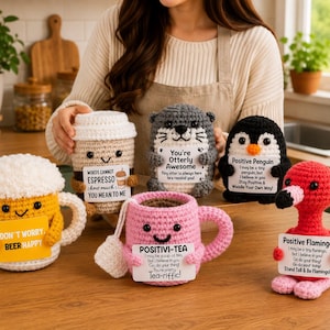 Colección de peluches de ganchillo hechos a mano: Pingüino, Nutria, Taza de café / Regalo positivo