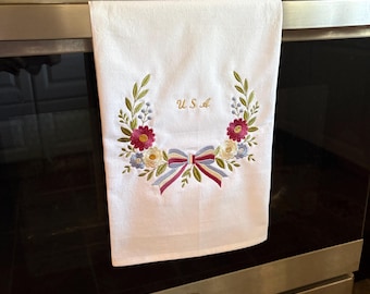 Heirloom Americana Floral Wreath Tea Towel