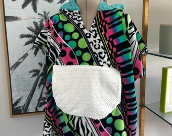 Encubrimiento de Neon Tide