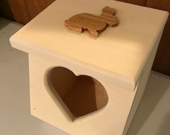 Rabbit Hay Feeder mini-heart shape