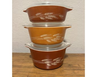 Juego de 3 cazuelas pequeñas Pyrex vintage, cosecha de otoño/trigo, modelos 471-B, 472-B y 473-B.