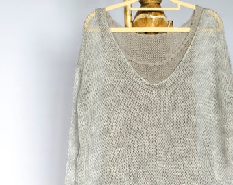 Grauer Mohair-Pullover, handgestrickter, übergroßer V-Ausschnitt-Pullover mit extra langen Ärmeln, Boho, durchsichtig und zart von myAqua