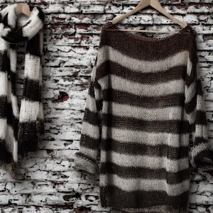 Maglia a righe nere e grigie, maglione emo oversize, maglione punk in mohair, pullover a righe trasparenti, grunge anni '90, punk, rave, goth