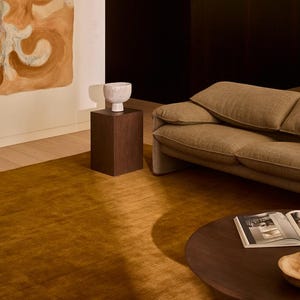 Mosterdgeel wollen vloerkleed, handgeweven effen vloerkleed, goudkleurig okerkleurig tapijt met textuur voor woonkamer en slaapkamer.