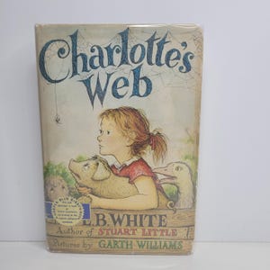 Charlotte&#39;s Web by EB White, Illustrated by Garth Williams, Vintage Children&#39;s Book, Gift for Kids, Wilbur the Pig, Chapter Books, Nostalgic