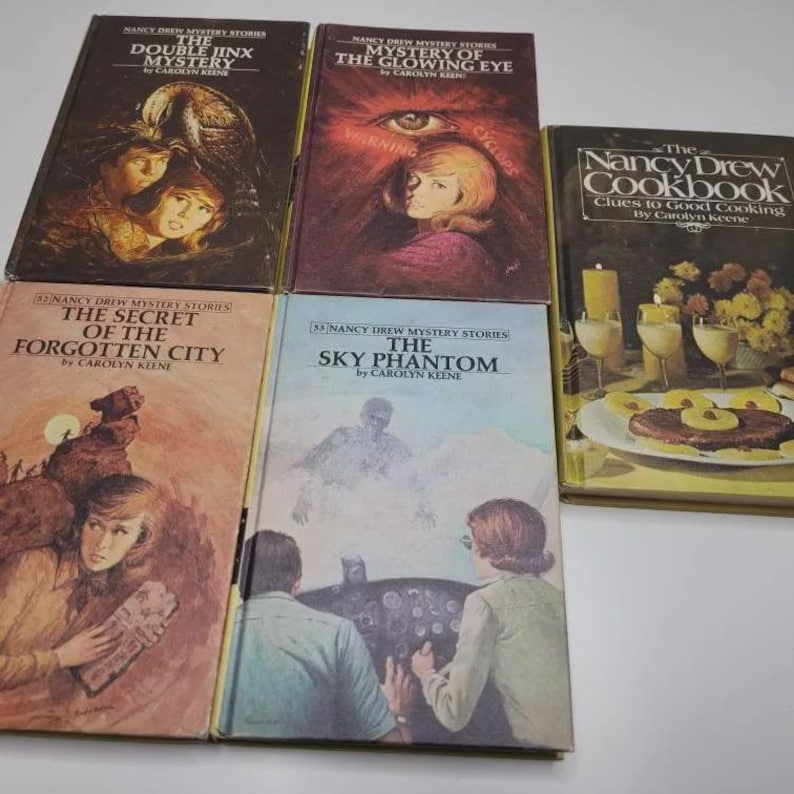 Classic Nancy Drew Books by Carolyn Keene, Vintage Kids Books, Mystery Books, Illustrated Books, Gifts for Her Books, Kids Mystery Books image 17