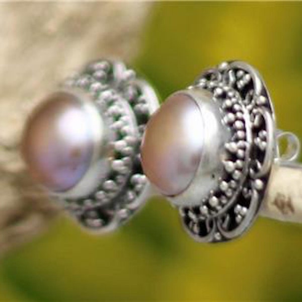 PERLENBOLZEN OHRRINGE, Traditionelle Ohrringe, Runde Perlenohrringe, Handgemachte Ohrringe, Mittlere Stil Weiße Oder Rosa Mabe Perle Handgemachte Ohrringe