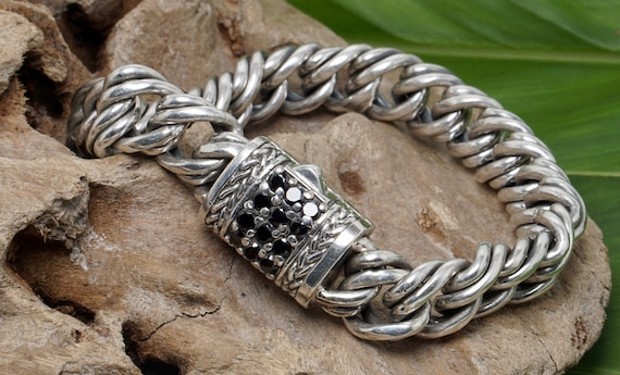 4 Unique Facts About Balinese Tridatu Bracelet