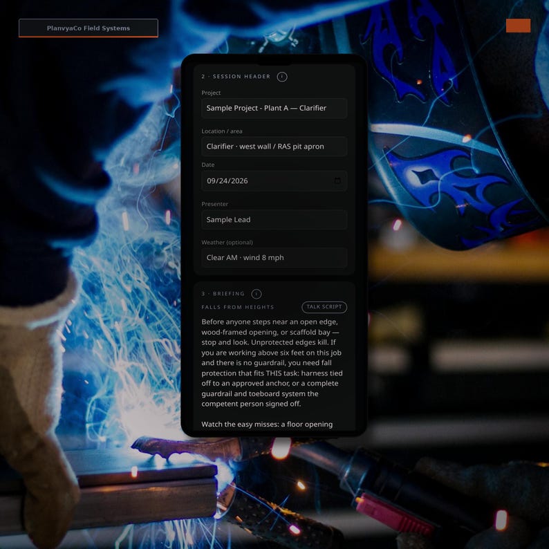 Op de afbeelding: Een digitale interface voor PlanvyaCo Field Systems met een sessiekoptekst met projectdetails, locatie, datum 24-09-2026, presentator en weer, gevolgd door een briefingsectie met de titel Falls From Heights met veiligheidsinstructies.