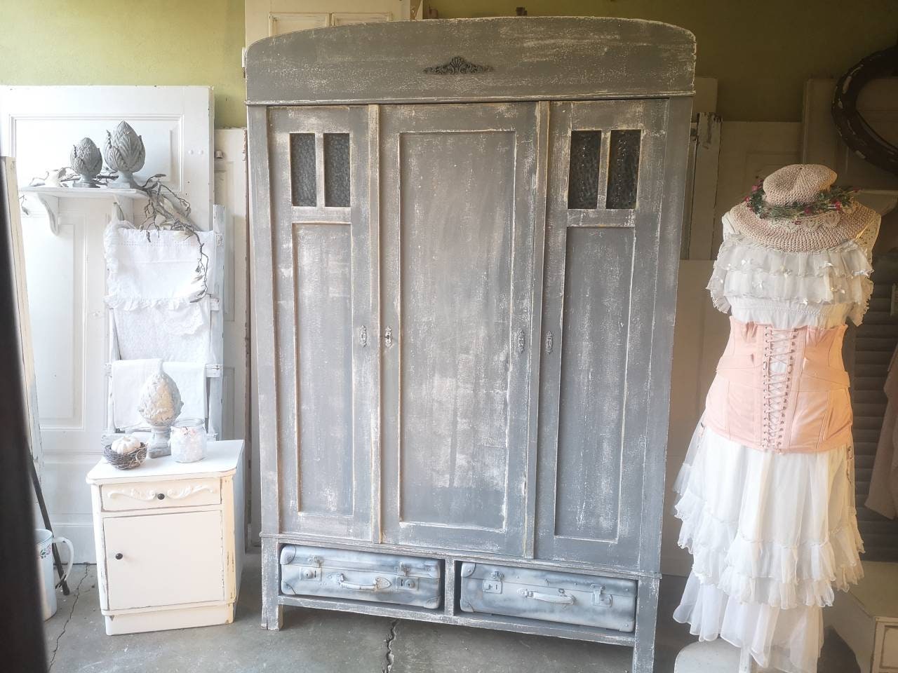 kleiderschrank shabby chic - etsy.de